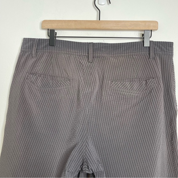 LULULEMON Men's Kahuna Seersucker Striped Golf Shorts Size 38 Outdoor - Picture 10 of 16